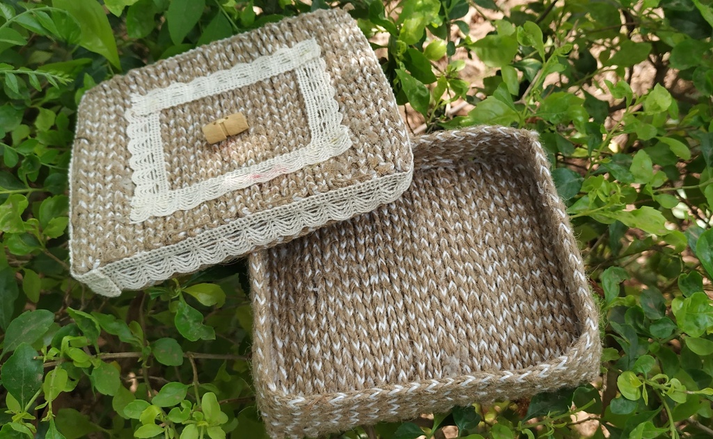 Jute Gift Box (5 X 4.5 X 1 (H) Inch) (Gift_Box-03)